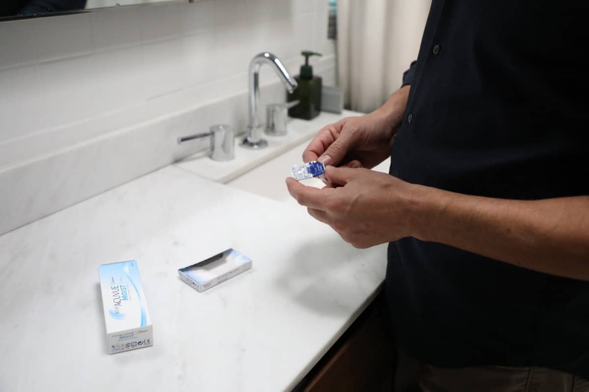 contact lenses for less online canada